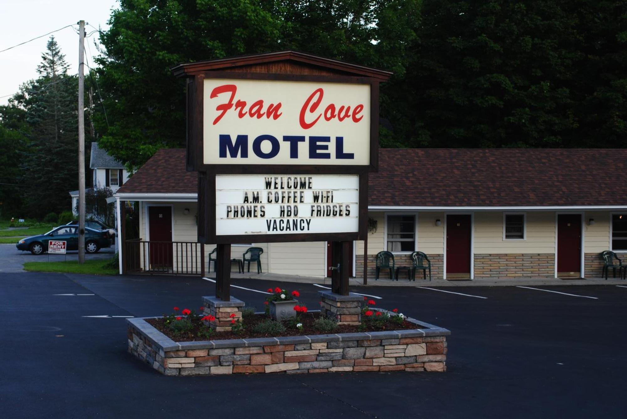 Fran Cove Motel Lake George Luaran gambar