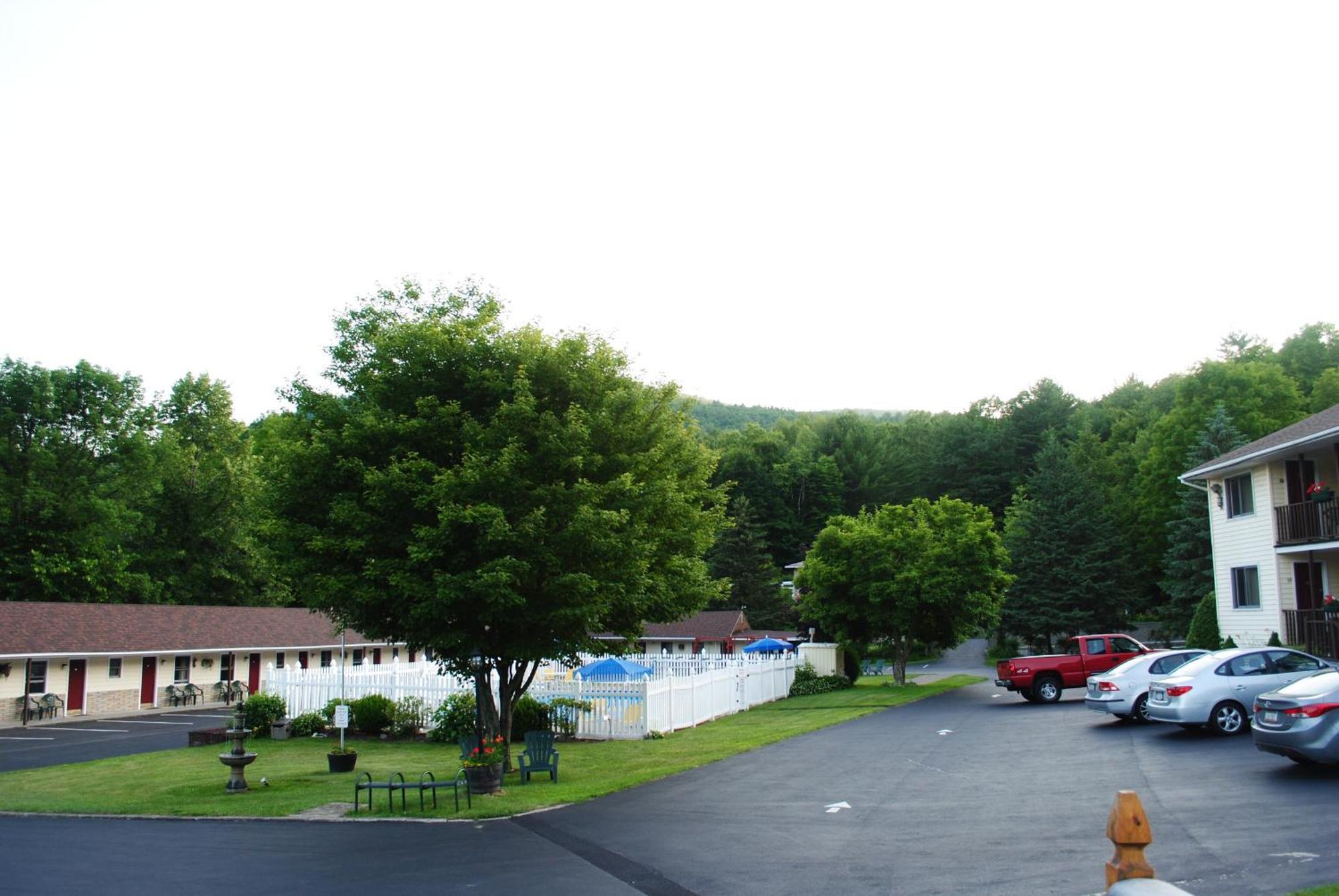 Fran Cove Motel Lake George Luaran gambar