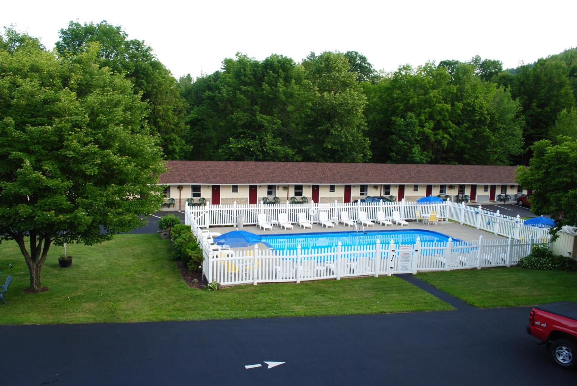 Fran Cove Motel Lake George Luaran gambar