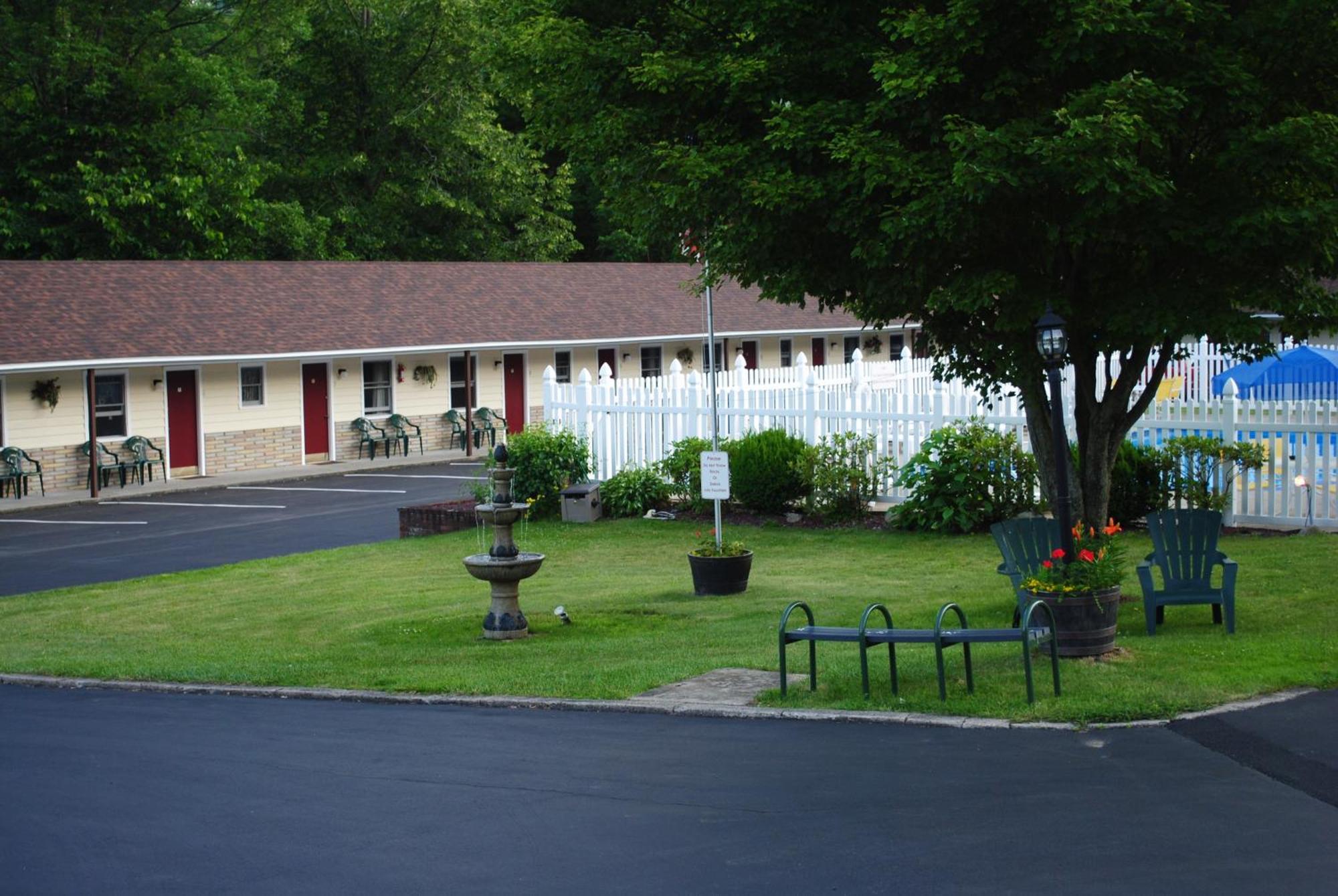 Fran Cove Motel Lake George Luaran gambar