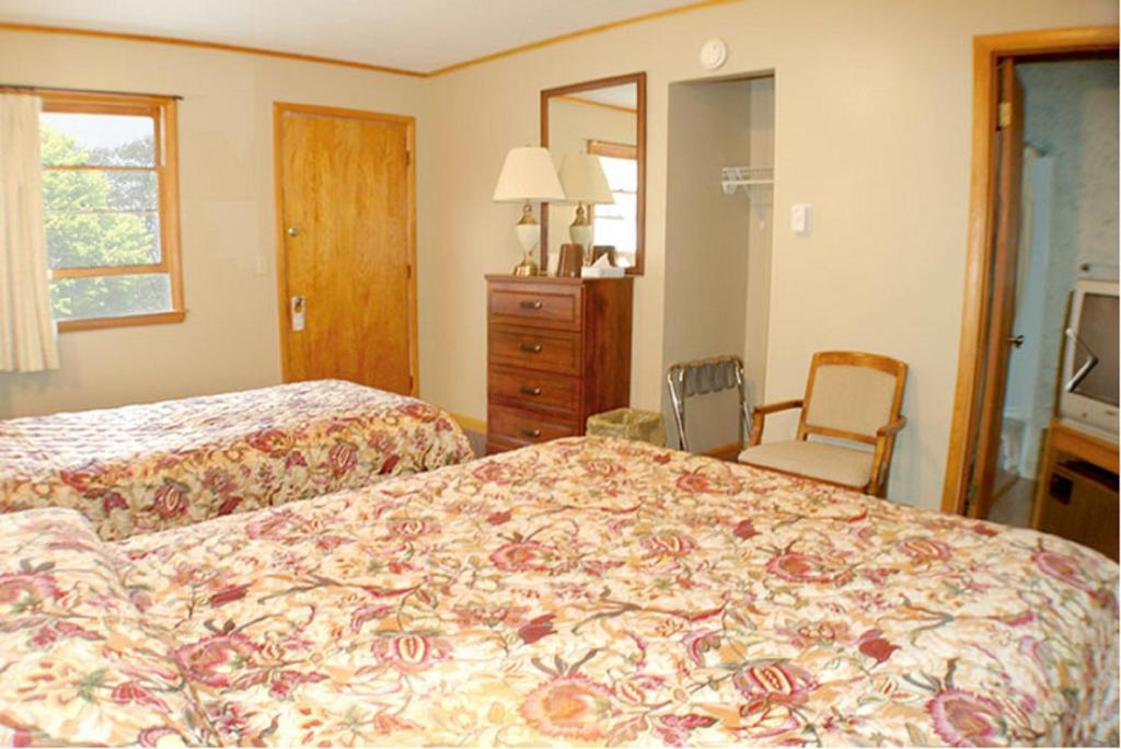 Fran Cove Motel Lake George Bilik gambar