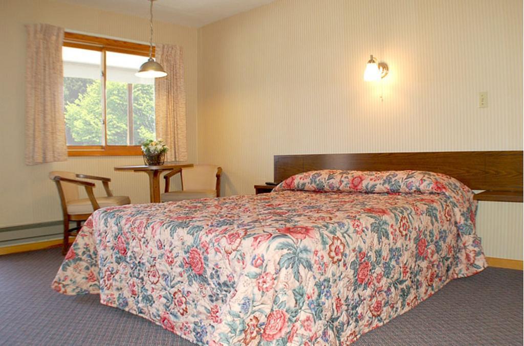Fran Cove Motel Lake George Luaran gambar