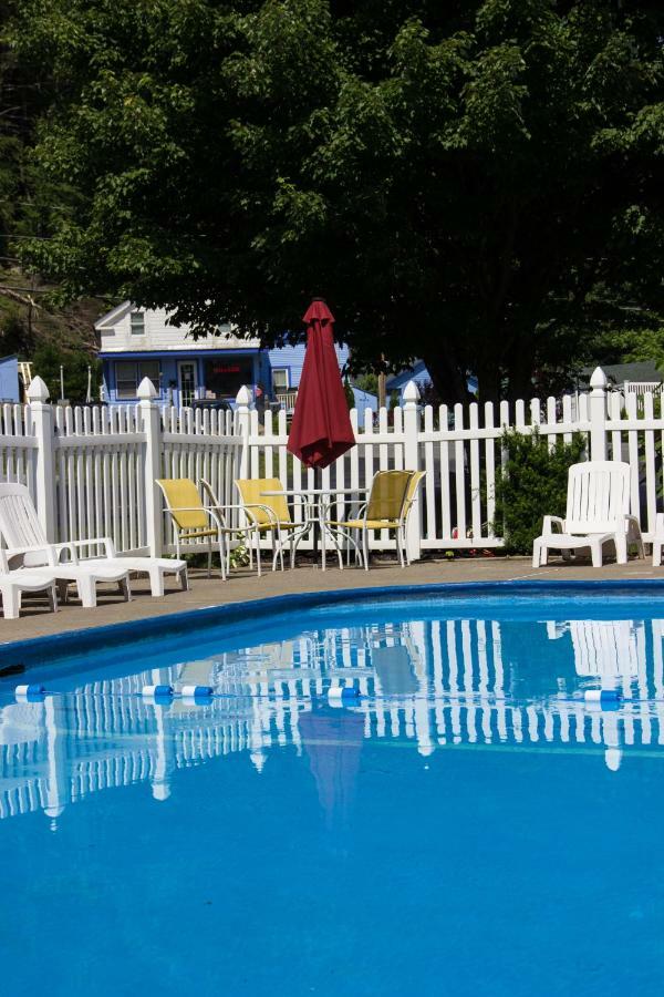 Fran Cove Motel Lake George Luaran gambar