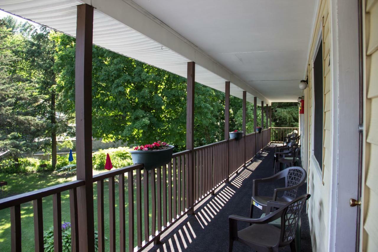 Fran Cove Motel Lake George Luaran gambar